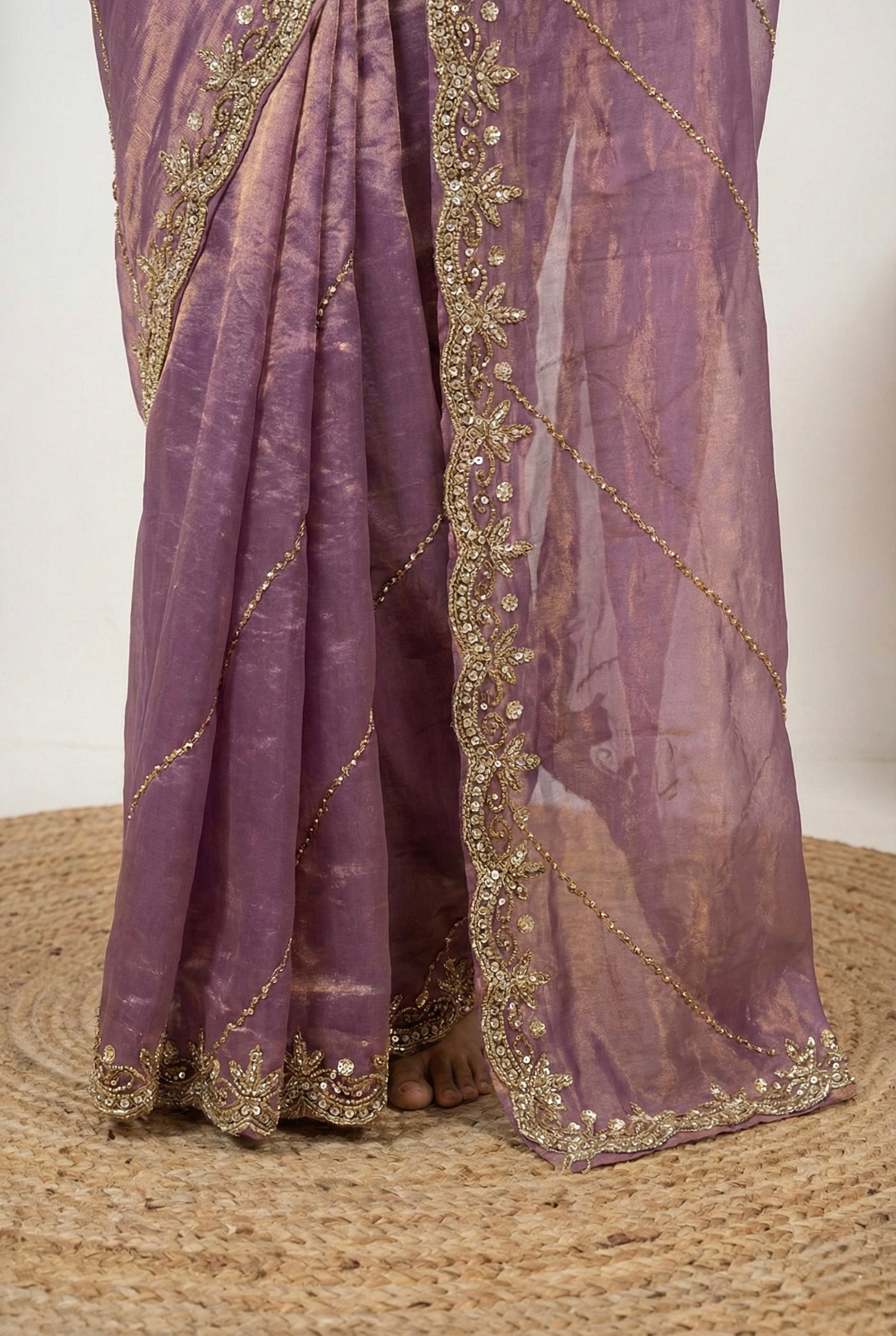 Exquisite Mauve Fendy Silk Saree with Intricate Gold Handwork & Cutdana Embroidery | Designer Party Wear