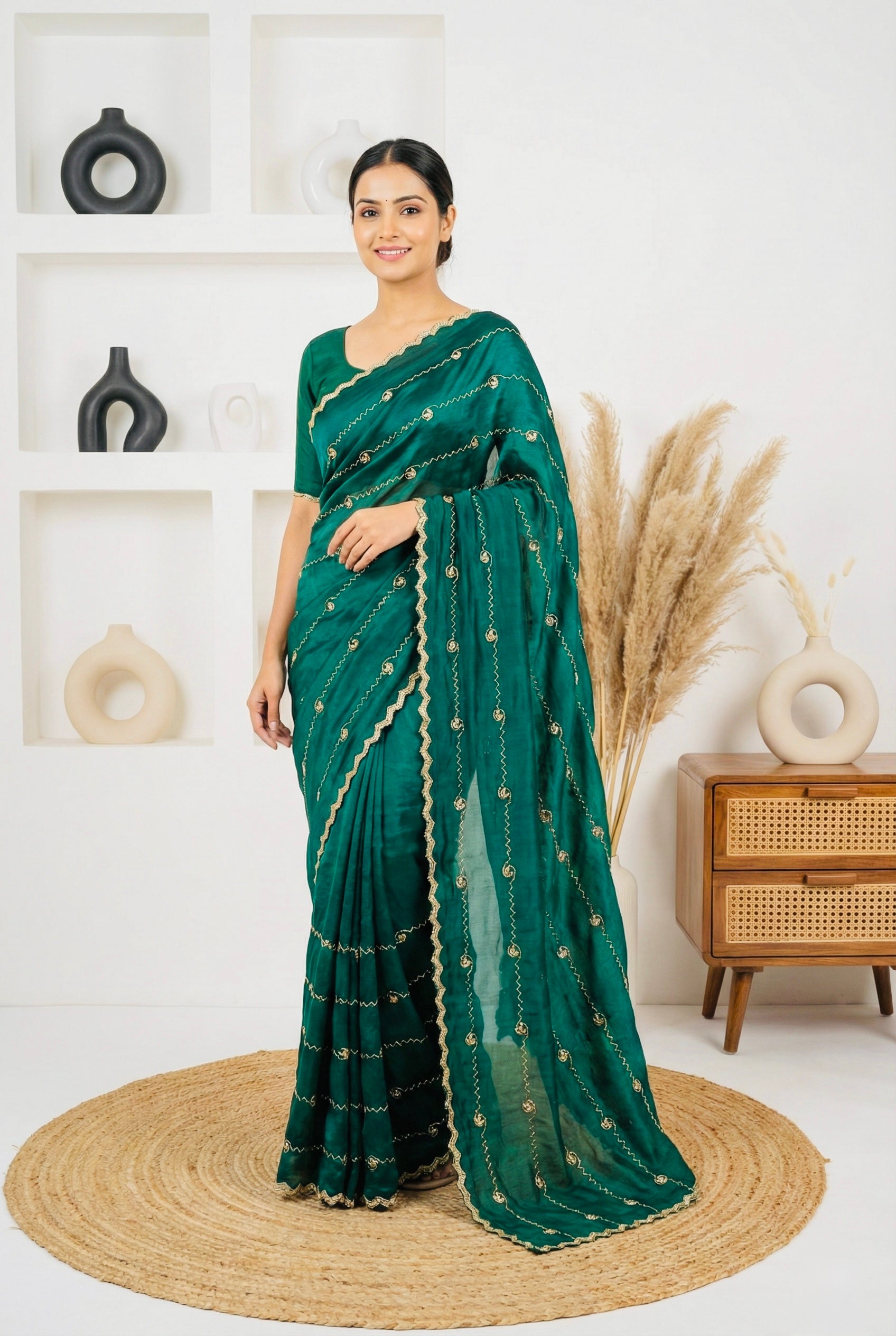 Emerald Green: Fendy Silk Saree with Exquisite Zardosi Handwork