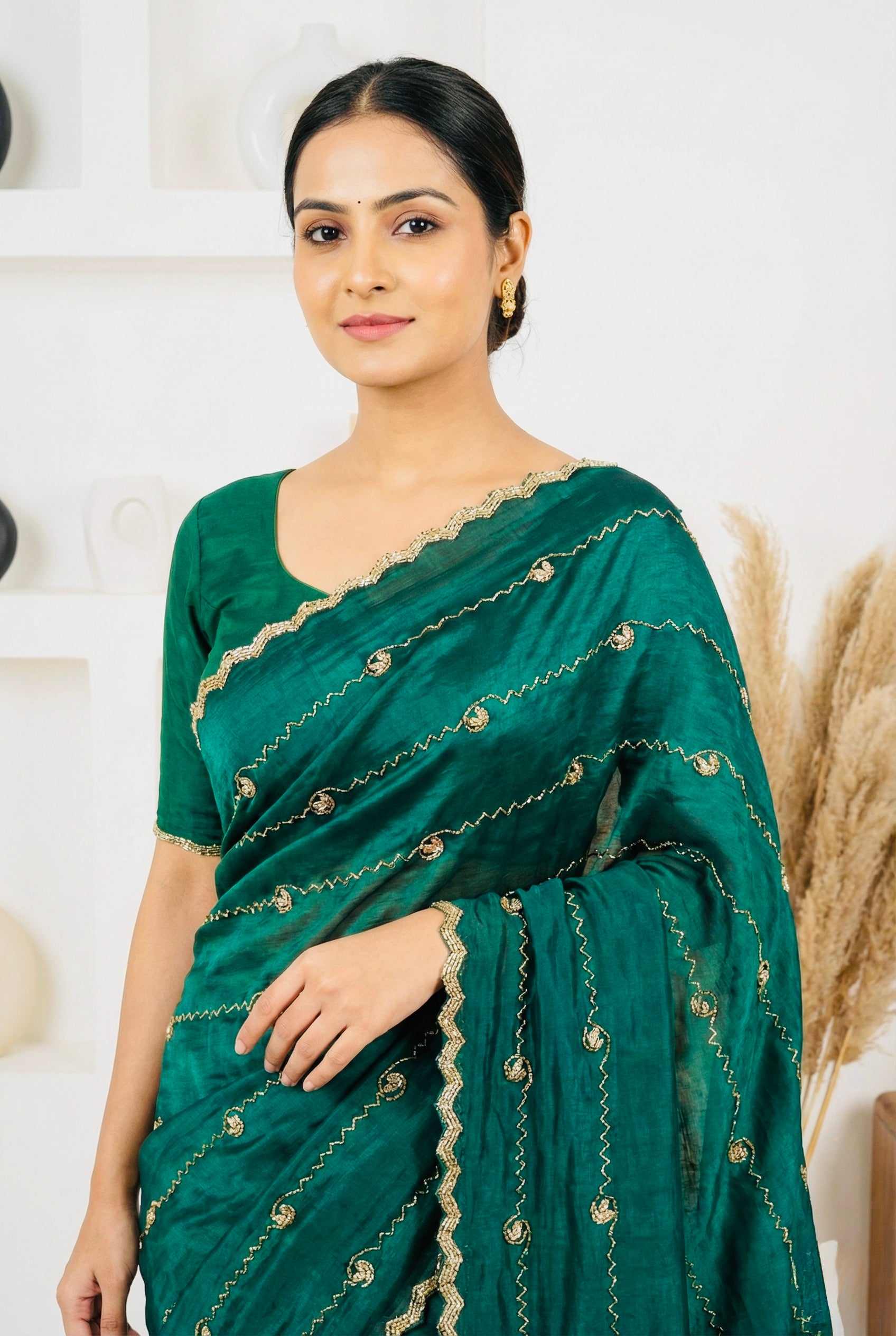Emerald Green: Fendy Silk Saree with Exquisite Zardosi Handwork